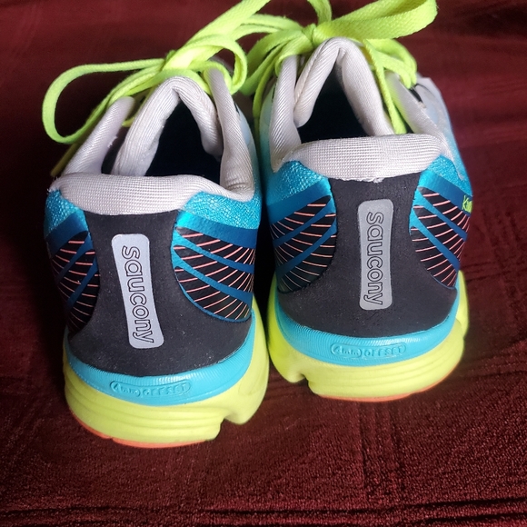 Saucony Kinvara 6 Women's Running Sneaker - Picture 4 of 10